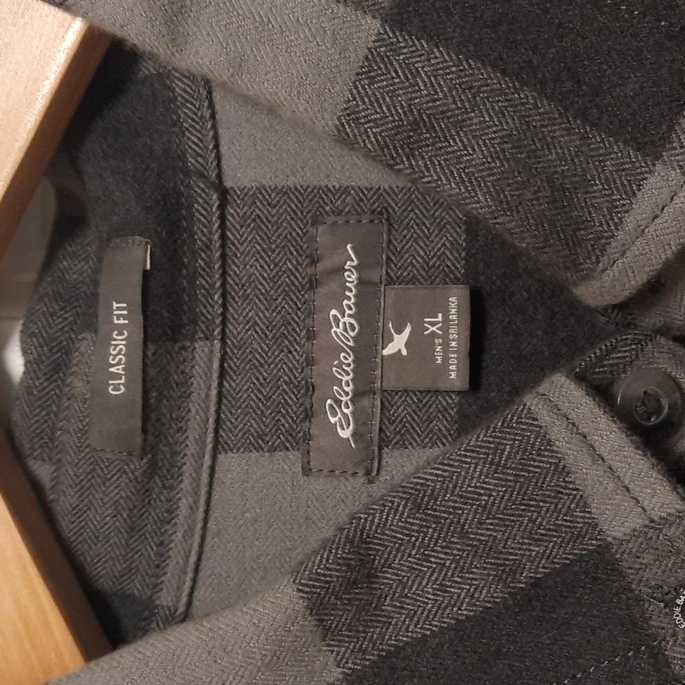 Eddie Bauer Classic Fit Flannel In Black And Gray Check Pattern - Picture 3 of 5